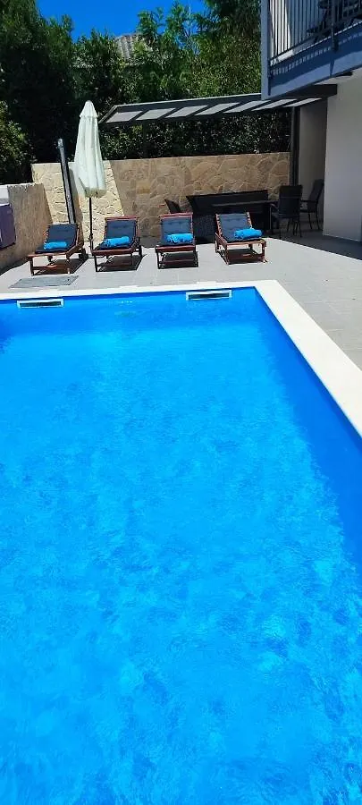 Villa Lily Privlaka  Croatia